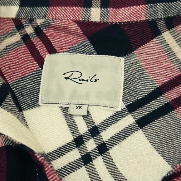 Rails Hunter Burgundy, Navy, and White Plaid Blouse. Size: XS - Picture 3 of 8